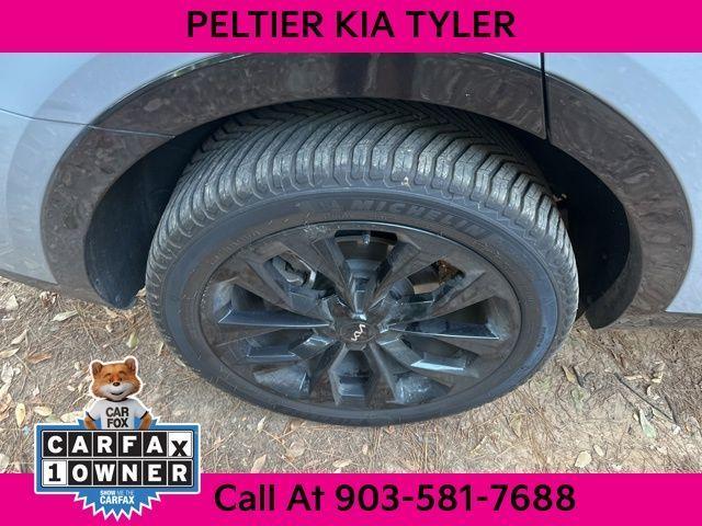 used 2023 Kia Sorento car, priced at $29,900