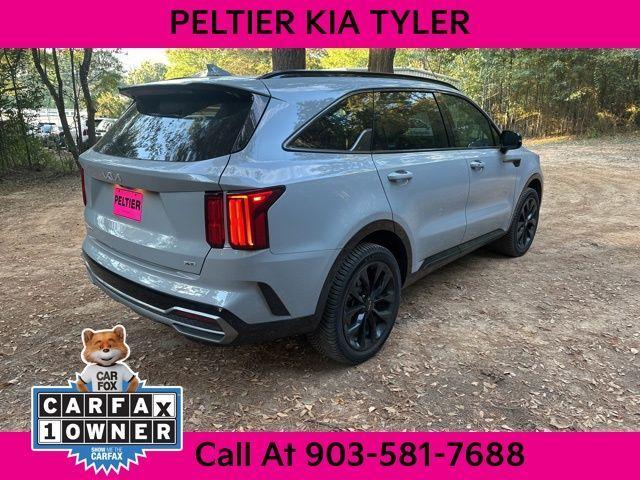 used 2023 Kia Sorento car, priced at $29,900
