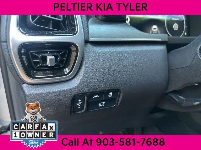 used 2023 Kia Sorento car, priced at $29,900