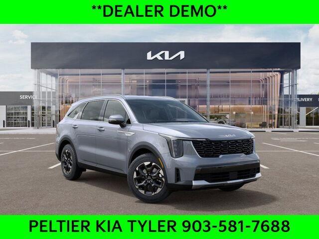new 2025 Kia Sorento car, priced at $32,995