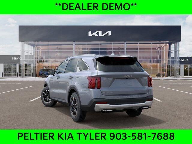 new 2025 Kia Sorento car, priced at $32,995