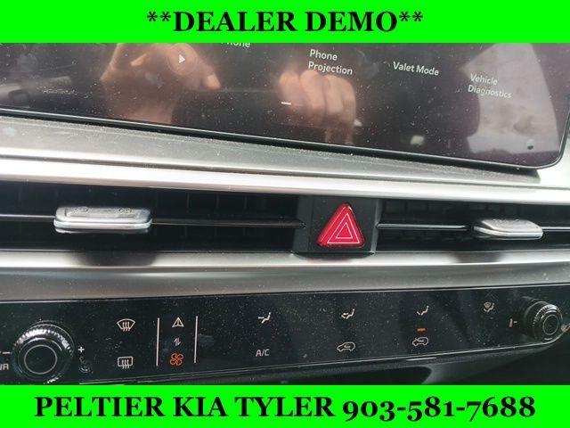 new 2025 Kia Sorento car, priced at $30,840