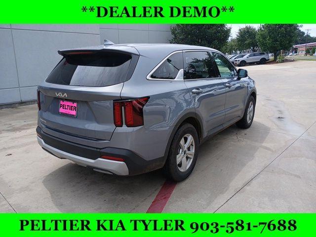 new 2025 Kia Sorento car, priced at $30,840