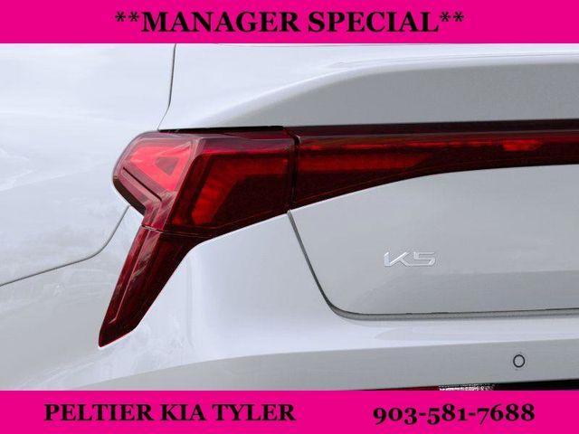new 2025 Kia K5 car, priced at $27,995