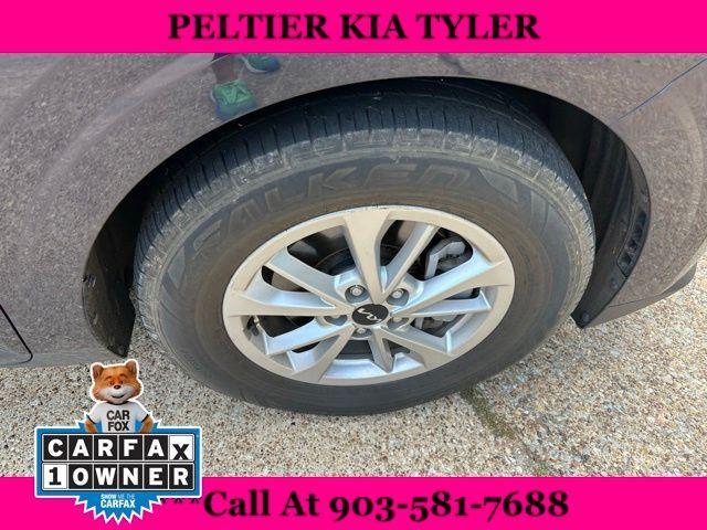 used 2022 Kia Carnival car, priced at $25,900