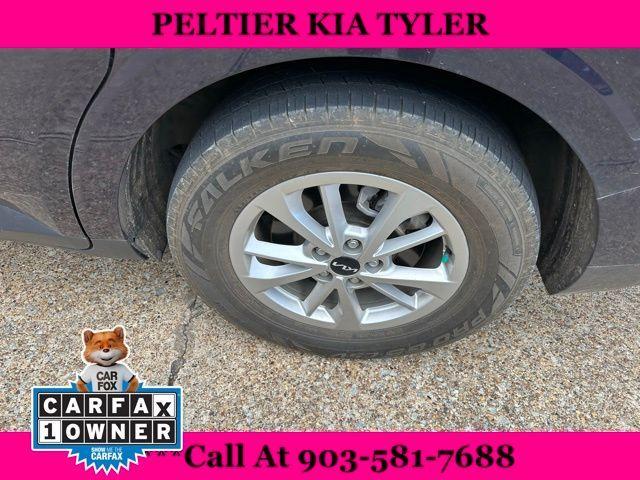 used 2022 Kia Carnival car, priced at $25,900