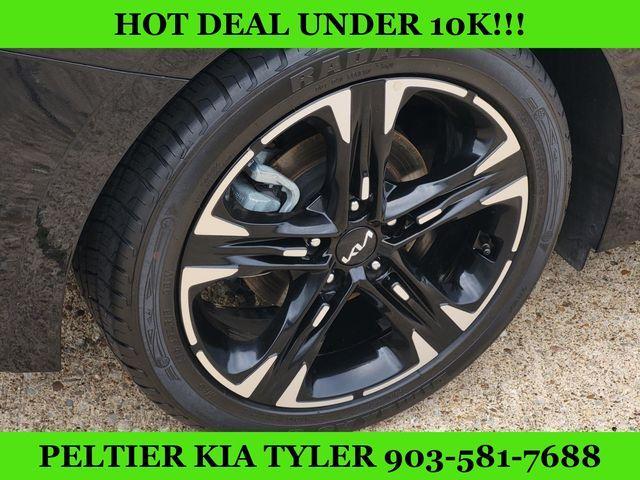 used 2022 Kia K5 car