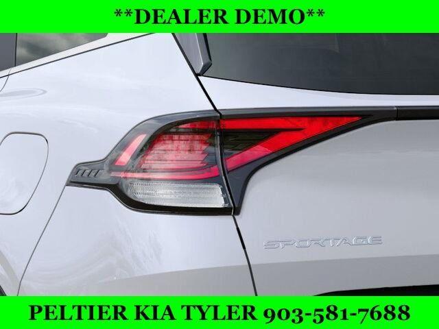 new 2025 Kia Sportage car, priced at $25,367