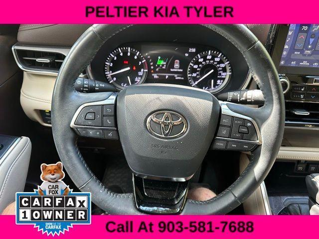 used 2020 Toyota Highlander car, priced at $29,990