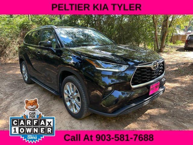 used 2020 Toyota Highlander car, priced at $29,990