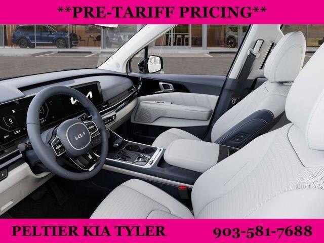 new 2025 Kia Carnival car, priced at $51,005
