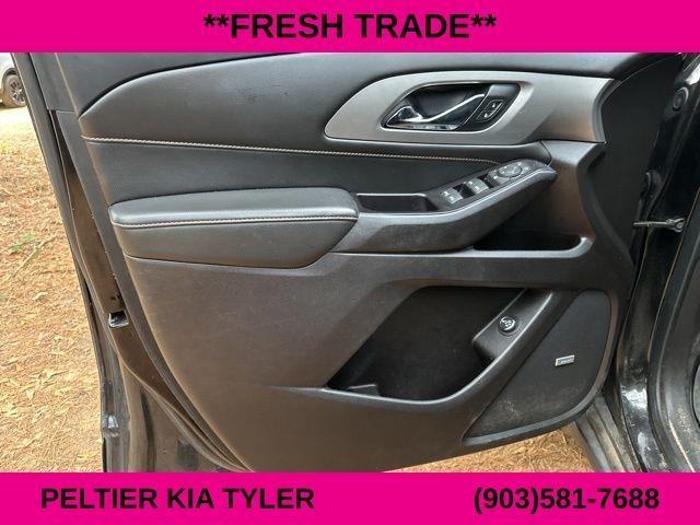 used 2019 Chevrolet Traverse car, priced at $17,990