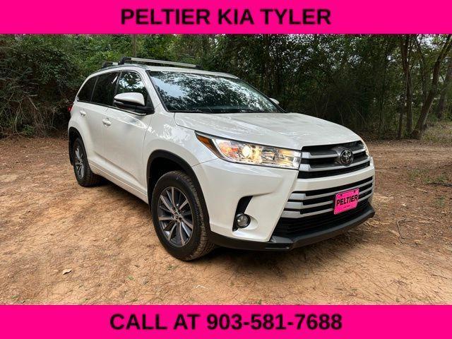 used 2018 Toyota Highlander car, priced at $23,832
