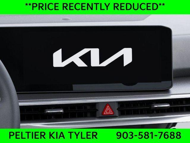 new 2025 Kia Sorento car, priced at $34,005