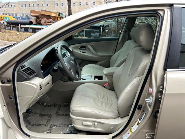 used 2007 Toyota Camry Hybrid car, priced at $8,699