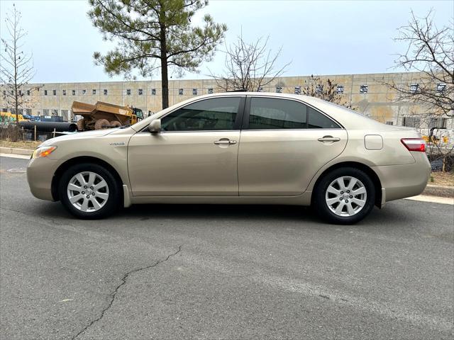 used 2007 Toyota Camry Hybrid car, priced at $8,699