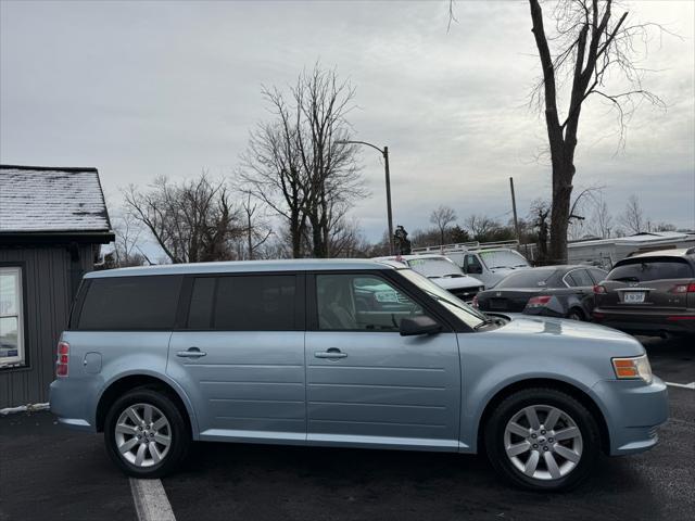 used 2009 Ford Flex car, priced at $10,999