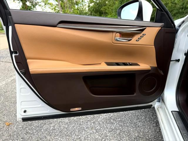 used 2016 Lexus ES 350 car, priced at $23,475