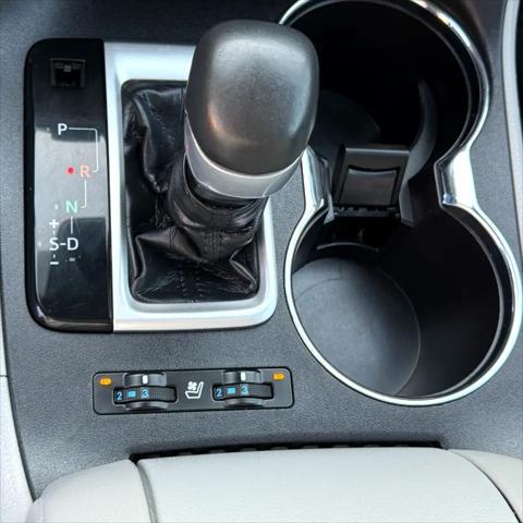 used 2018 Toyota Highlander car, priced at $29,975