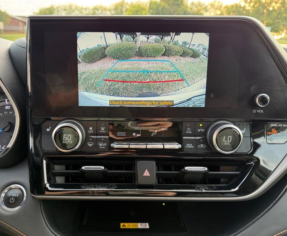 used 2023 Toyota Highlander Hybrid car, priced at $35,975