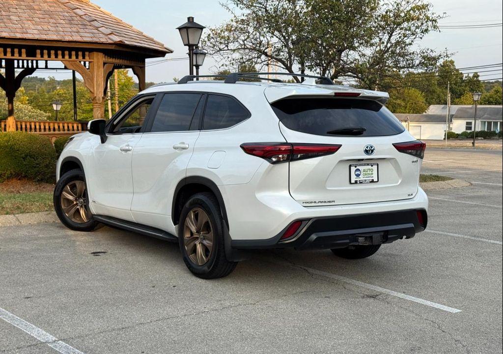 used 2023 Toyota Highlander Hybrid car, priced at $35,975