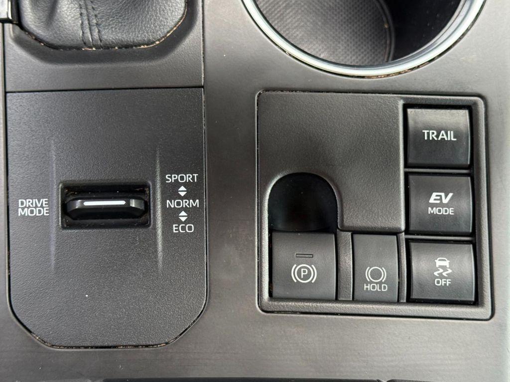 used 2023 Toyota Highlander Hybrid car, priced at $35,975