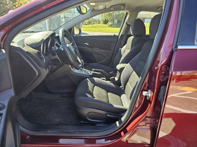 used 2015 Chevrolet Cruze car, priced at $10,675