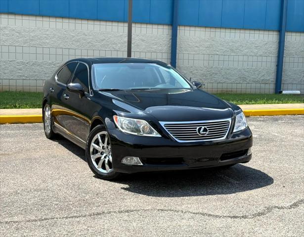 used 2007 Lexus LS 460 car, priced at $15,675