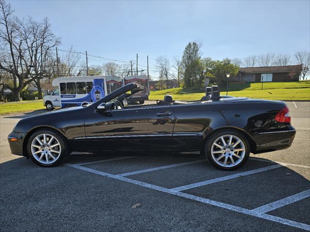 used 2007 Mercedes-Benz CLK-Class car, priced at $12,975