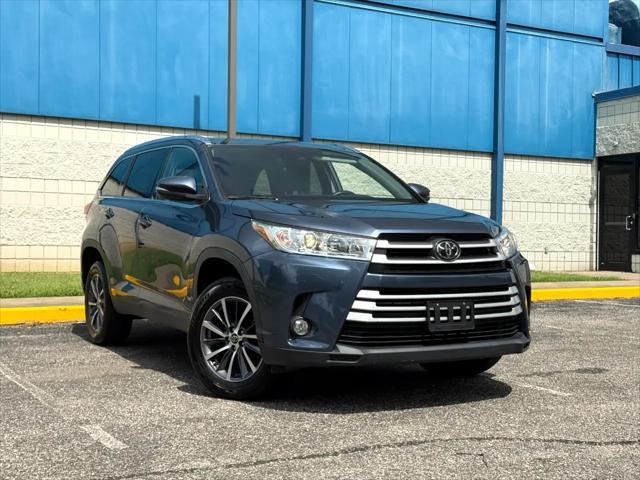 used 2019 Toyota Highlander car, priced at $28,975