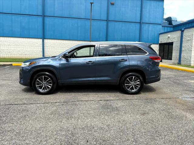 used 2019 Toyota Highlander car, priced at $28,975