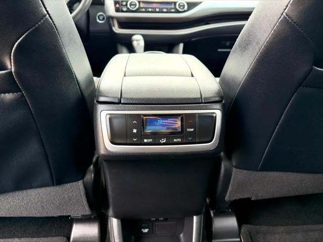 used 2019 Toyota Highlander car, priced at $28,975
