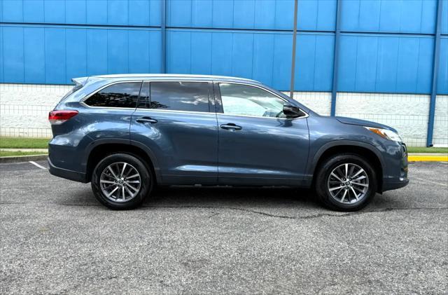 used 2019 Toyota Highlander car, priced at $28,975