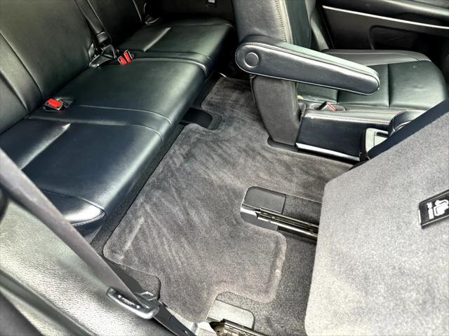 used 2019 Toyota Highlander car, priced at $28,975