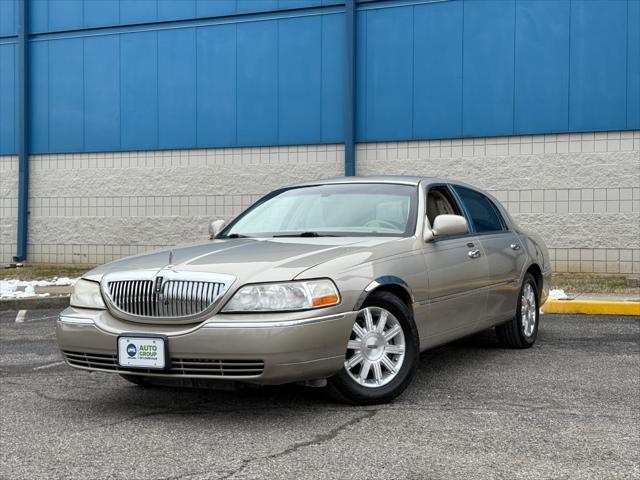 used 2011 Lincoln Town Car car, priced at $12,475