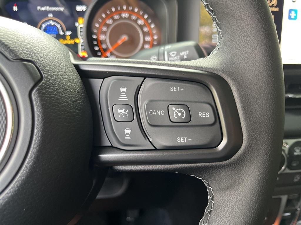 used 2021 Jeep Gladiator car, priced at $35,475