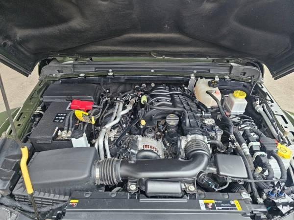 used 2021 Jeep Gladiator car, priced at $35,475