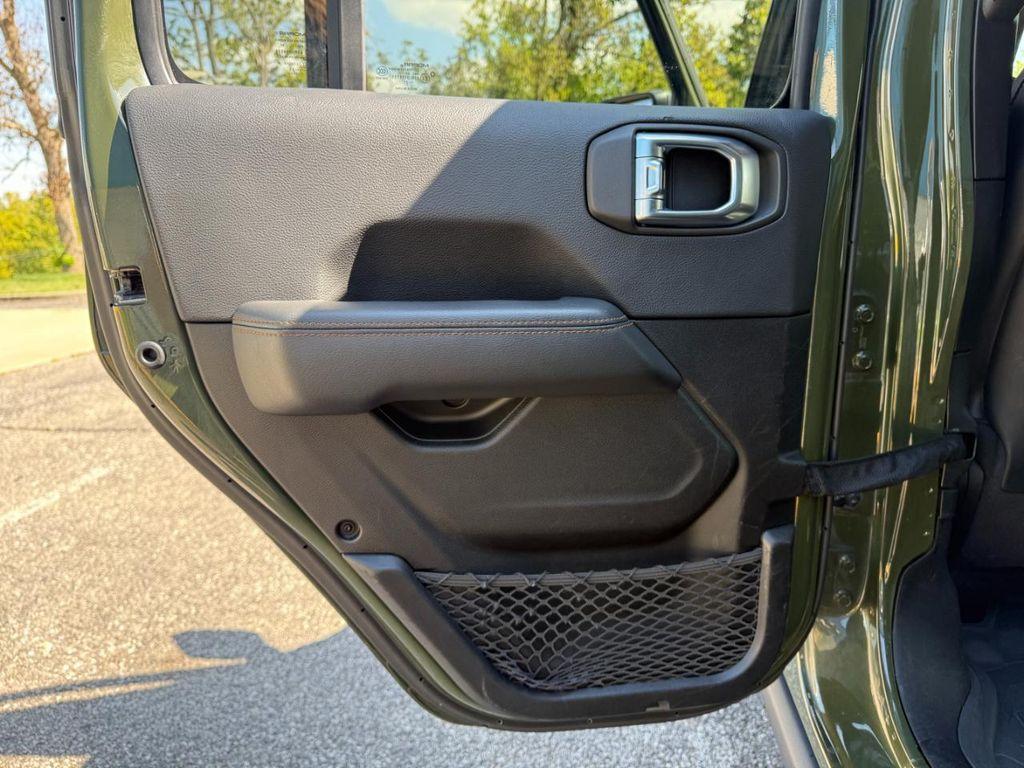 used 2021 Jeep Gladiator car, priced at $35,475
