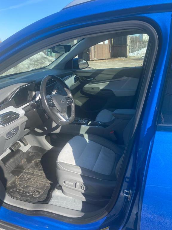 used 2022 Chevrolet Bolt EUV car, priced at $17,976