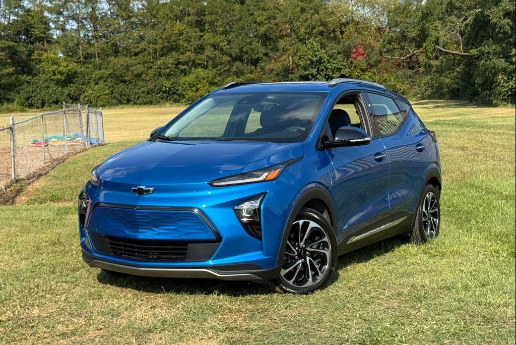 used 2022 Chevrolet Bolt EUV car, priced at $17,975