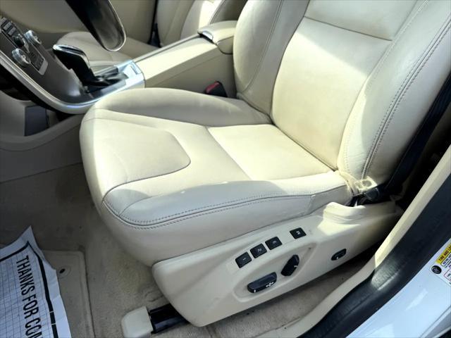 used 2016 Volvo XC60 car, priced at $15,675