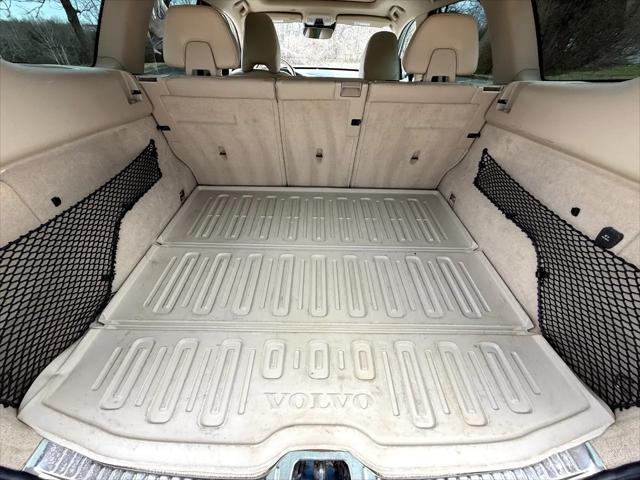 used 2016 Volvo XC60 car, priced at $15,675