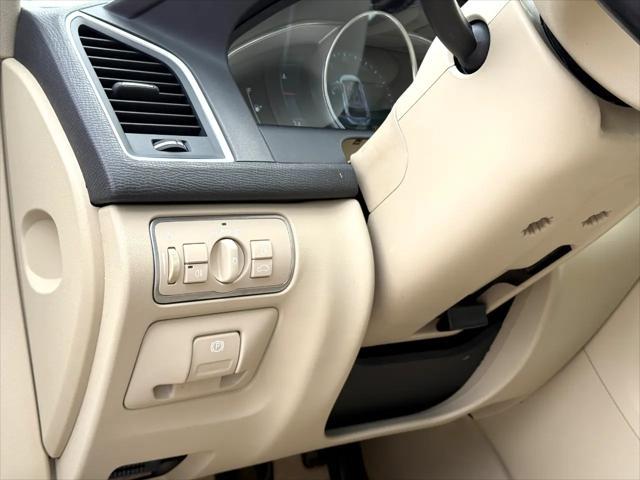 used 2016 Volvo XC60 car, priced at $15,675