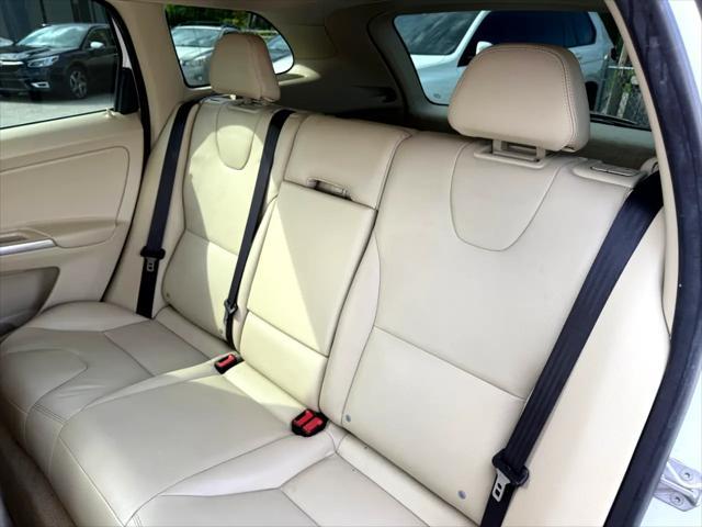 used 2016 Volvo XC60 car, priced at $15,675