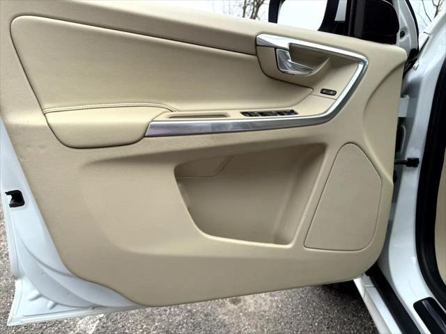 used 2016 Volvo XC60 car, priced at $15,675