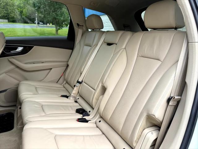 used 2017 Audi Q7 car, priced at $22,475