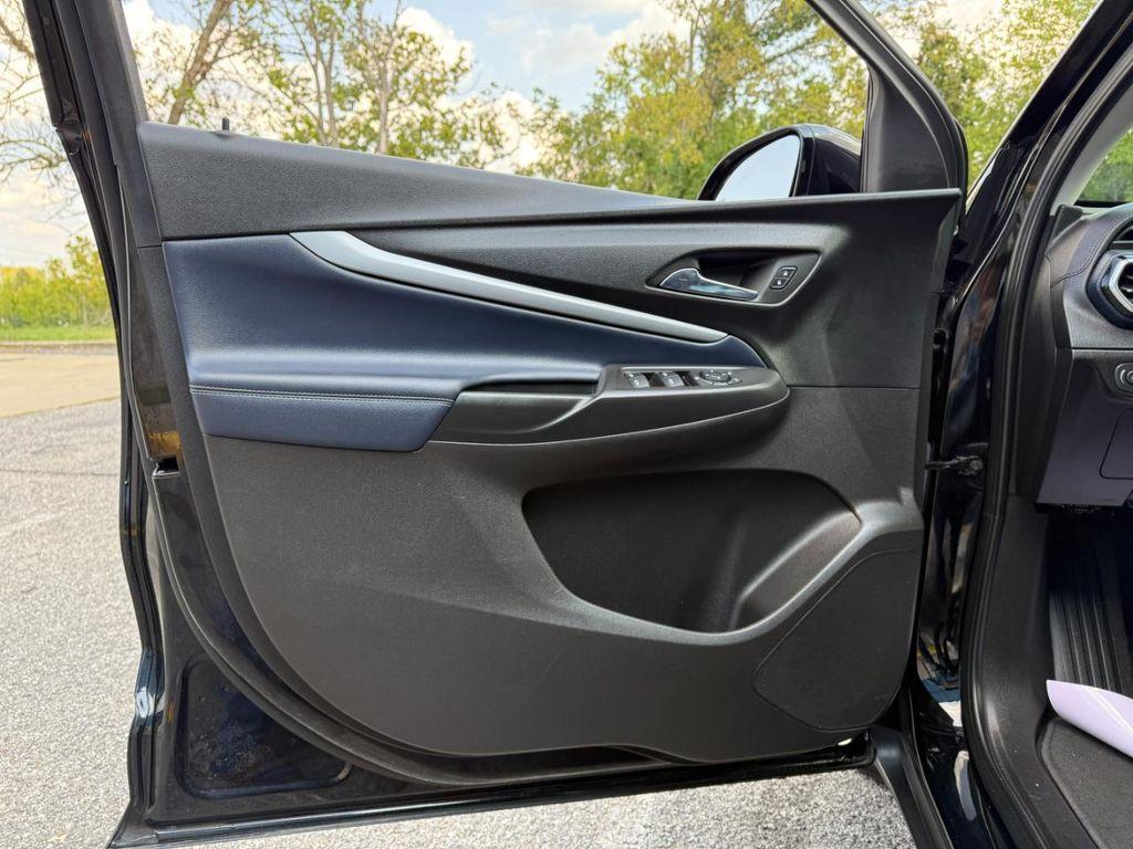 used 2022 Chevrolet Bolt EUV car, priced at $16,975