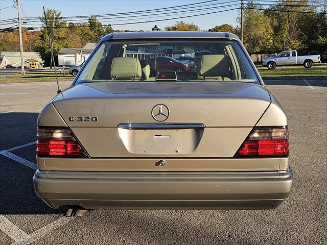 used 1995 Mercedes-Benz E-Class car, priced at $15,975