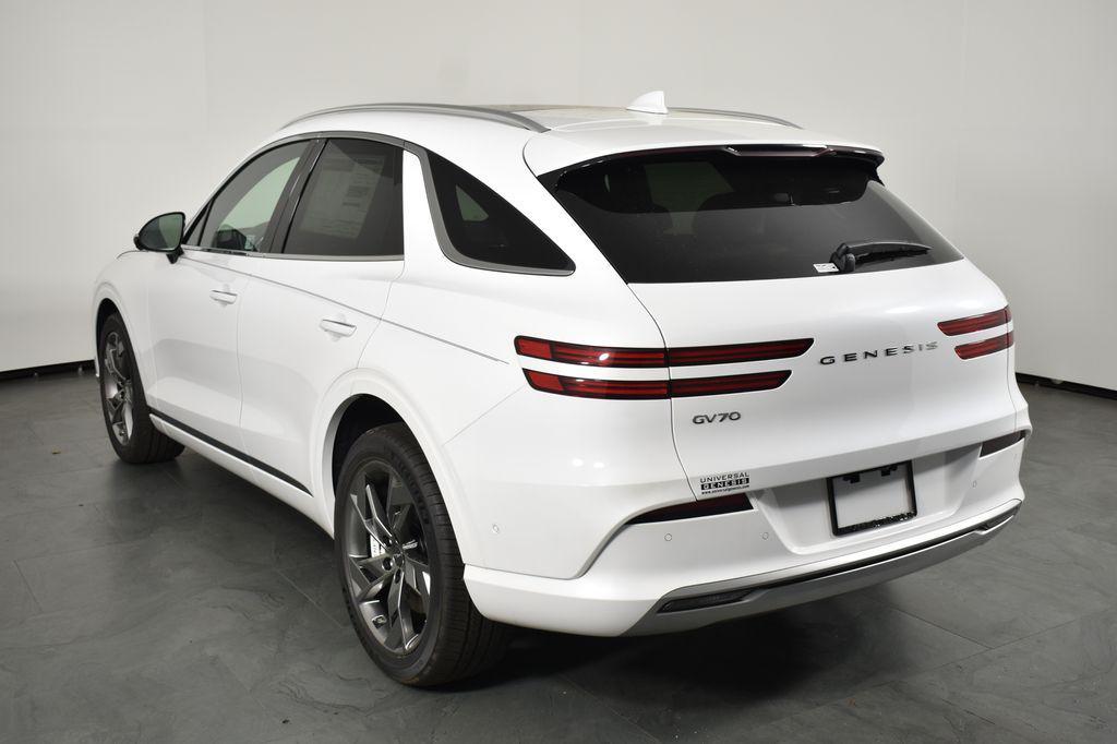 new 2025 Genesis Electrified GV70 car, priced at $76,205
