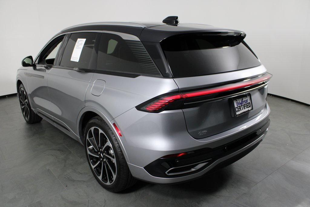 used 2025 Lincoln Nautilus car, priced at $64,987